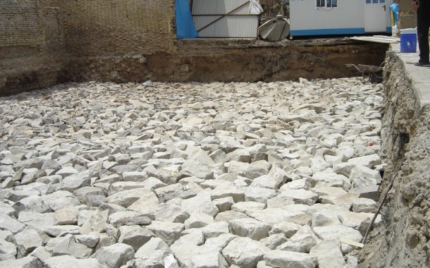 کرسی چینی با سنگ: راهنمای ساخت